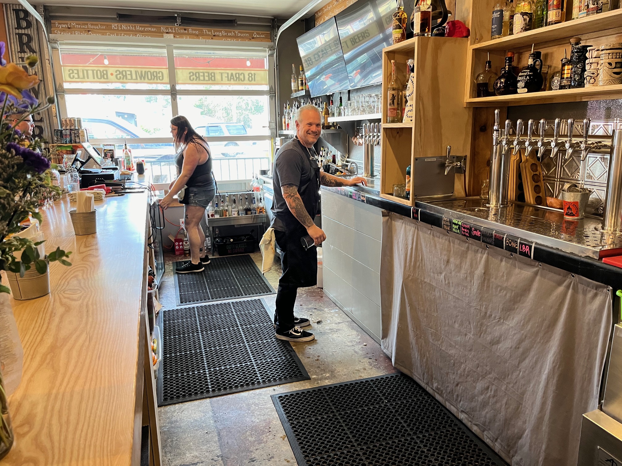 NORTH JETTY MARKS 10th ANNIVERSARY - Astoria Beer Zone